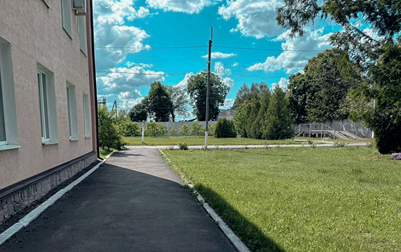 Дбати про благоустрій — добра традиція працівників АТ «Хмельницькобленерго»!